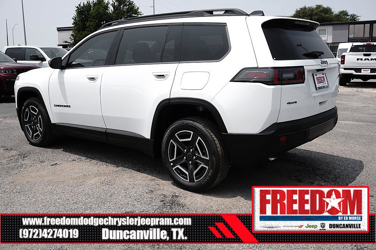 2026 Jeep Cherokee Laredo