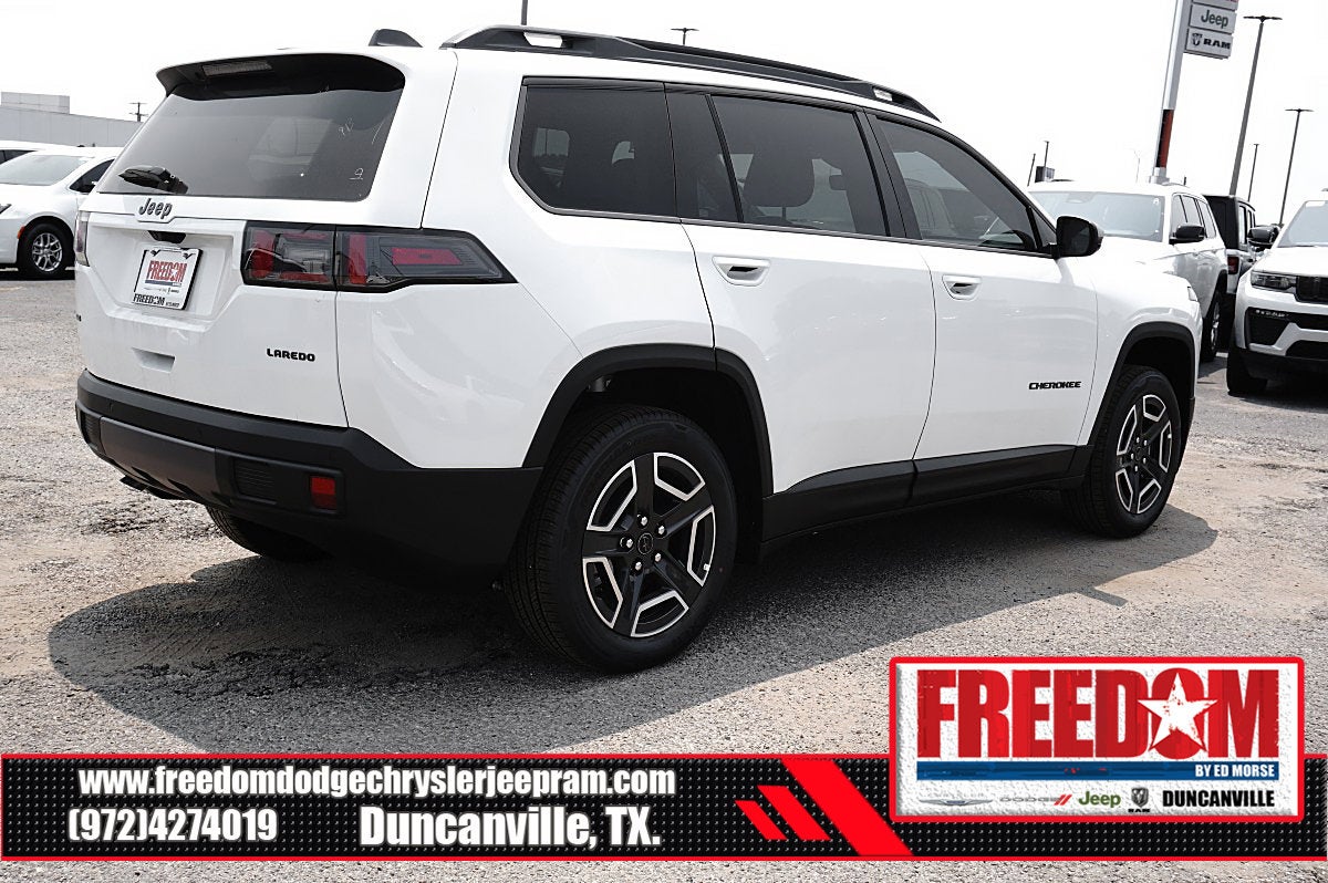 2026 Jeep Cherokee Laredo