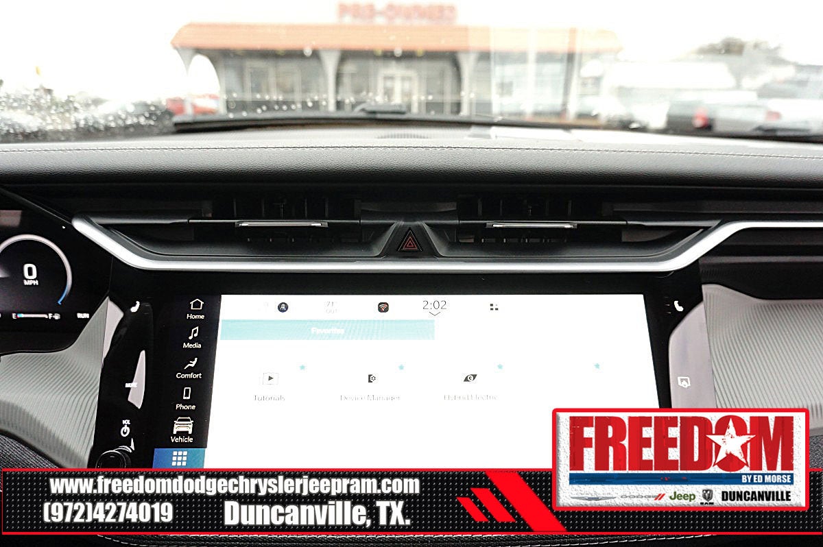 2026 Jeep Cherokee Laredo